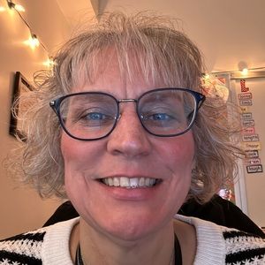 Meet your Posher, Sandy